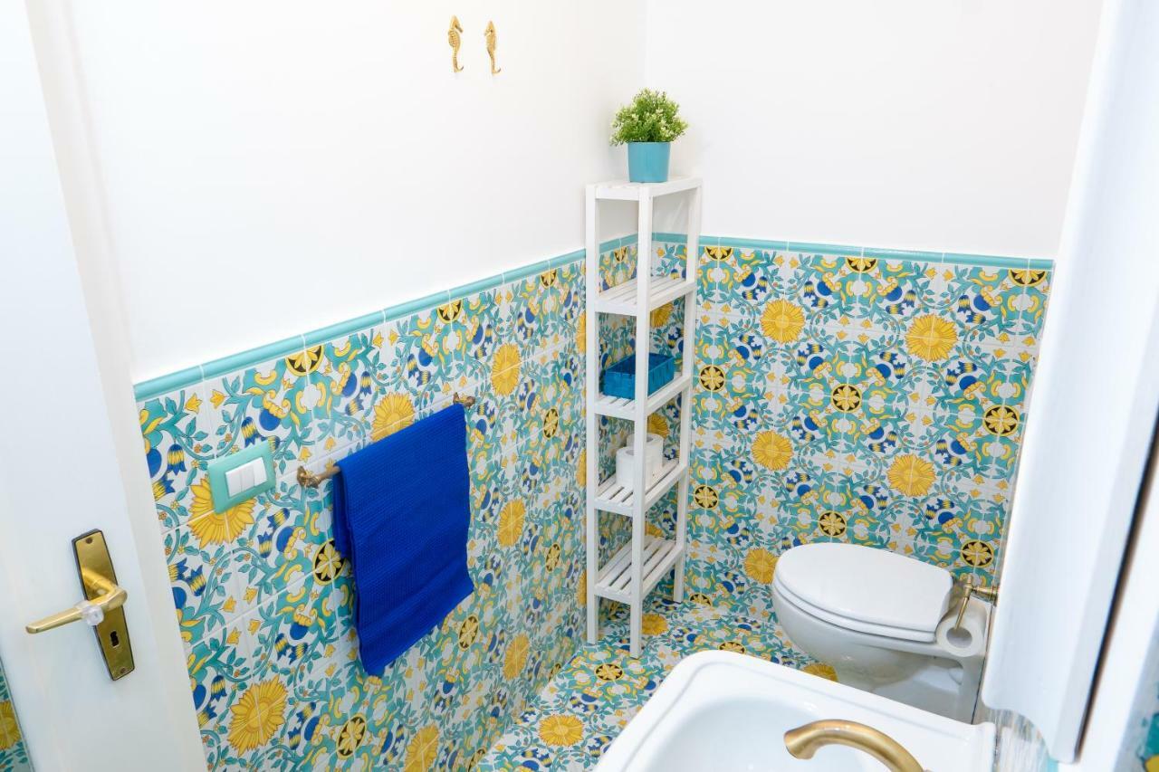 La Casetta Linda - New 2 Bedroom Apt In Sorrento With Seaview Terrace Bagian luar foto