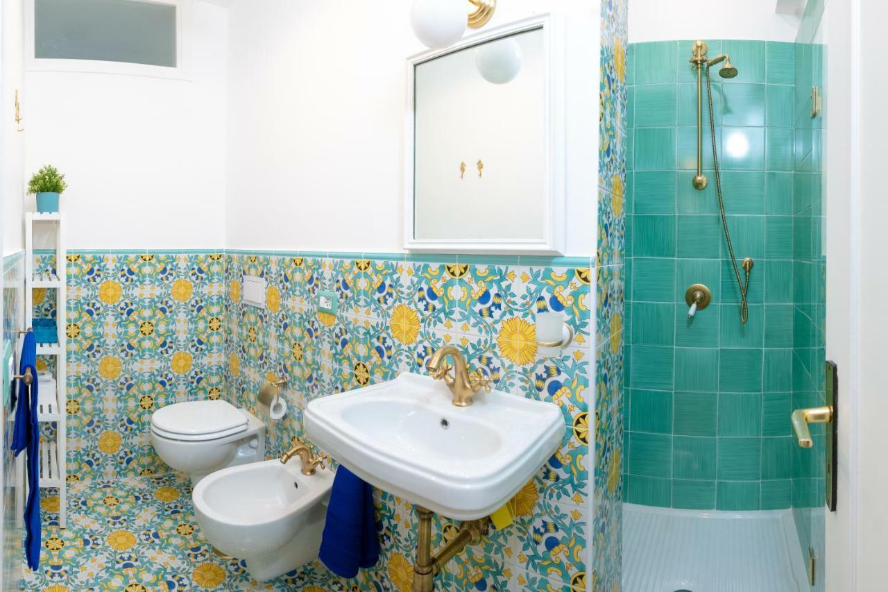 La Casetta Linda - New 2 Bedroom Apt In Sorrento With Seaview Terrace Bagian luar foto