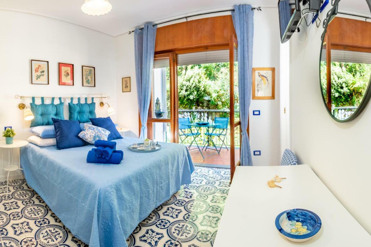 La Casetta Linda - New 2 Bedroom Apt In Sorrento With Seaview Terrace Bagian luar foto